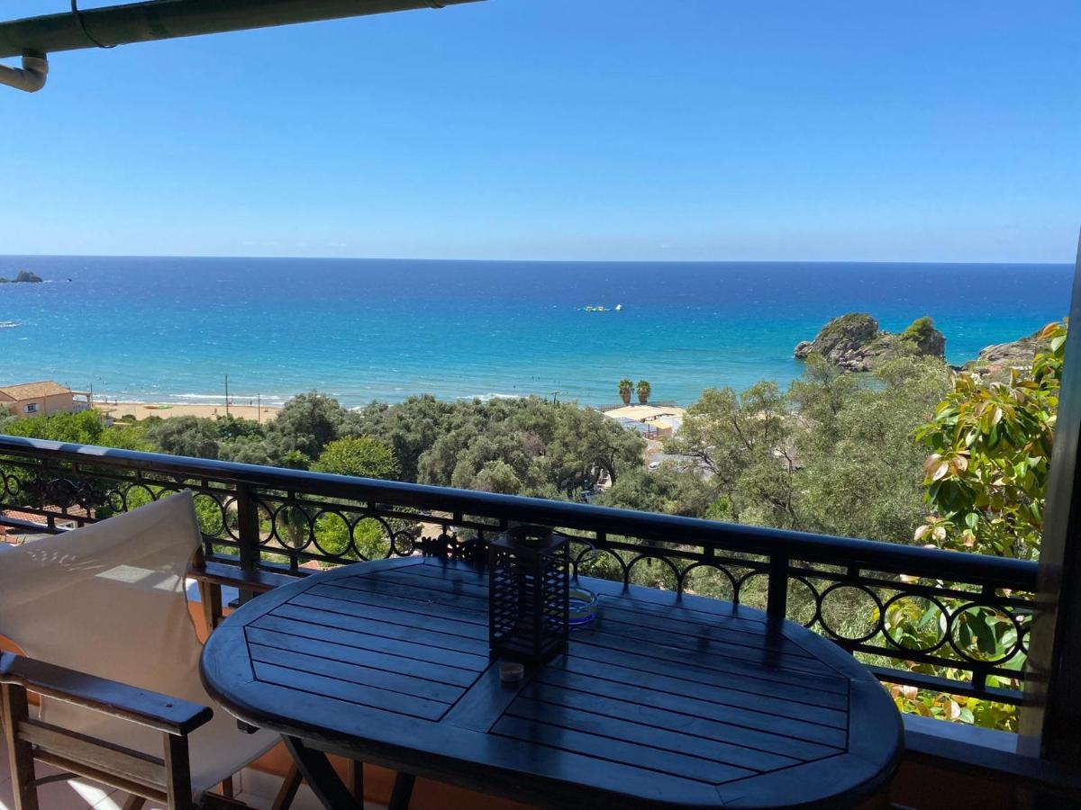 Papadatos Apts With Amazing View - 5Mins From The Beach Kontogialos ภายนอก รูปภาพ