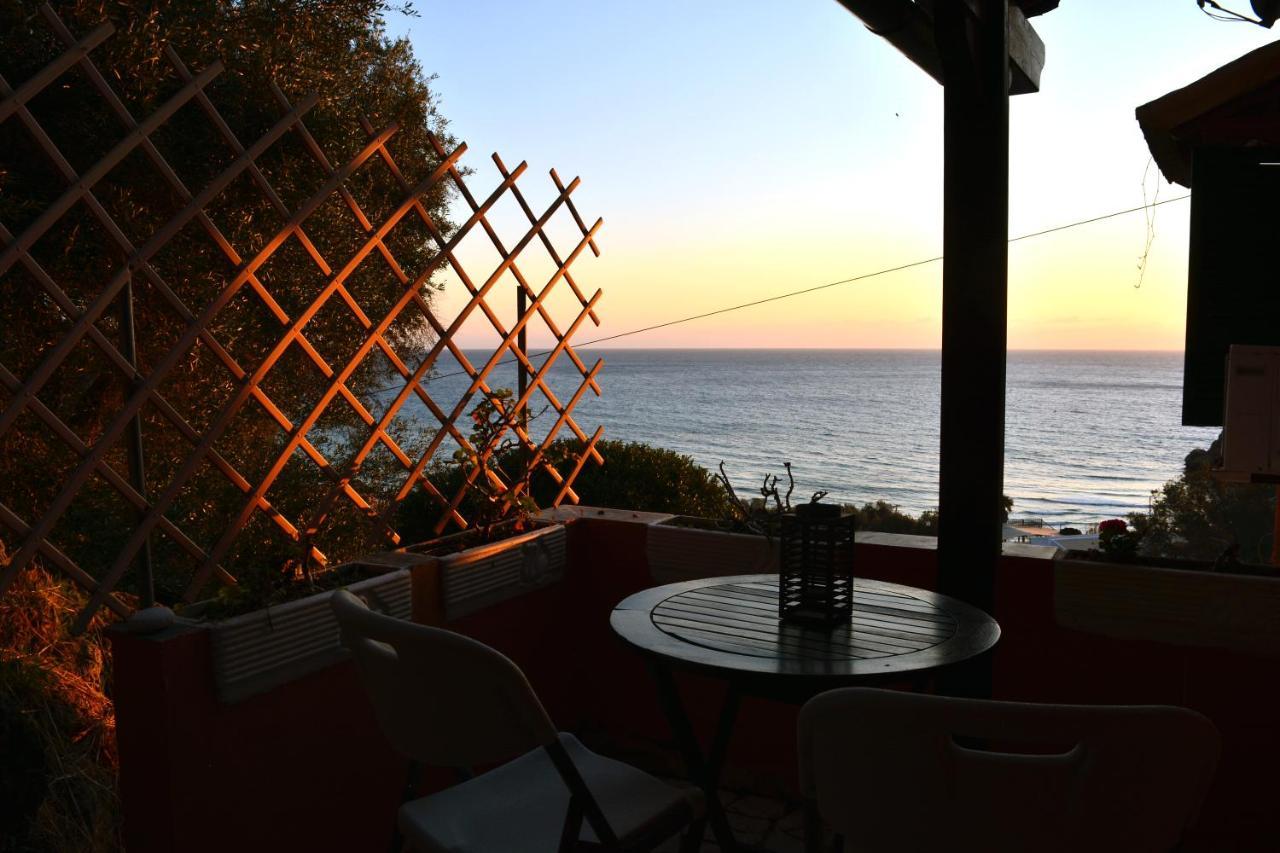 Papadatos Apts With Amazing View - 5Mins From The Beach Kontogialos ภายนอก รูปภาพ