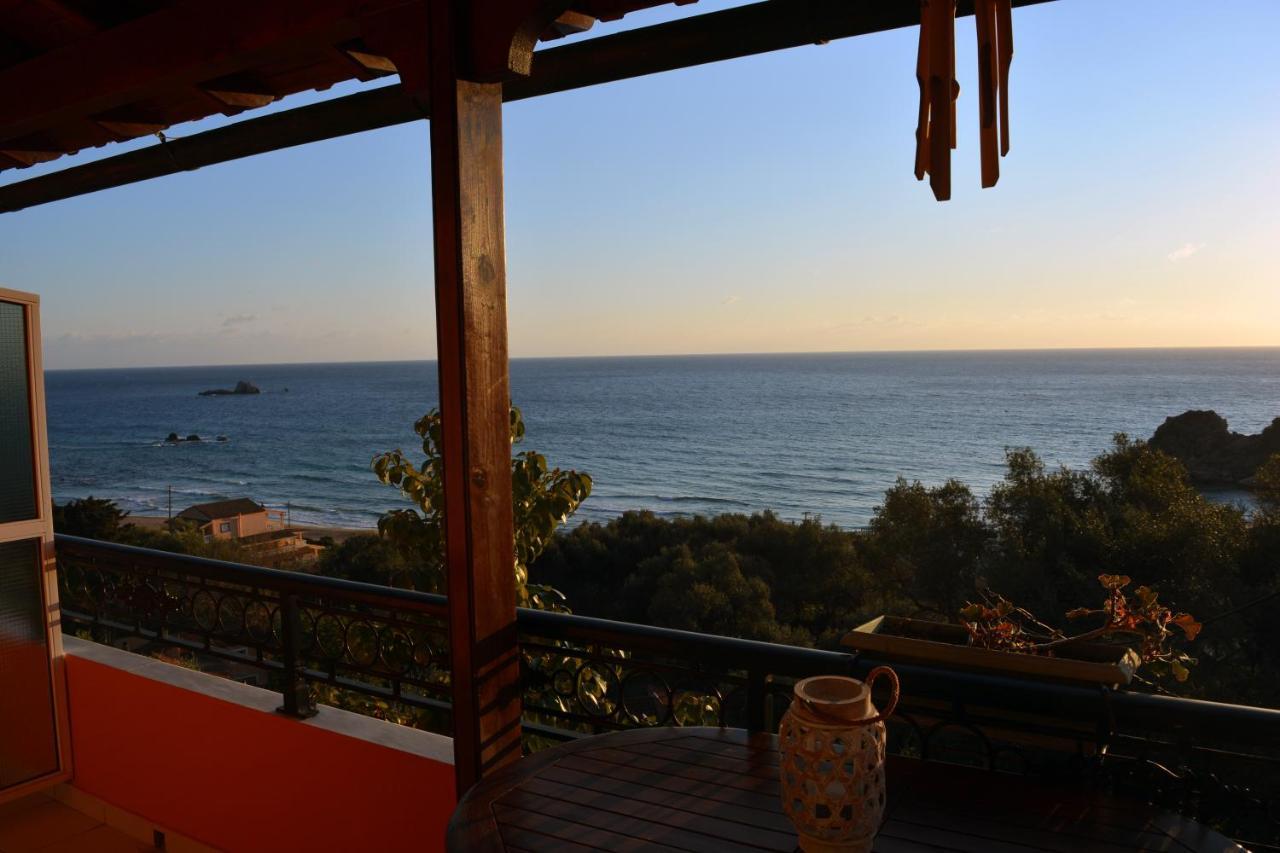 Papadatos Apts With Amazing View - 5Mins From The Beach Kontogialos ภายนอก รูปภาพ