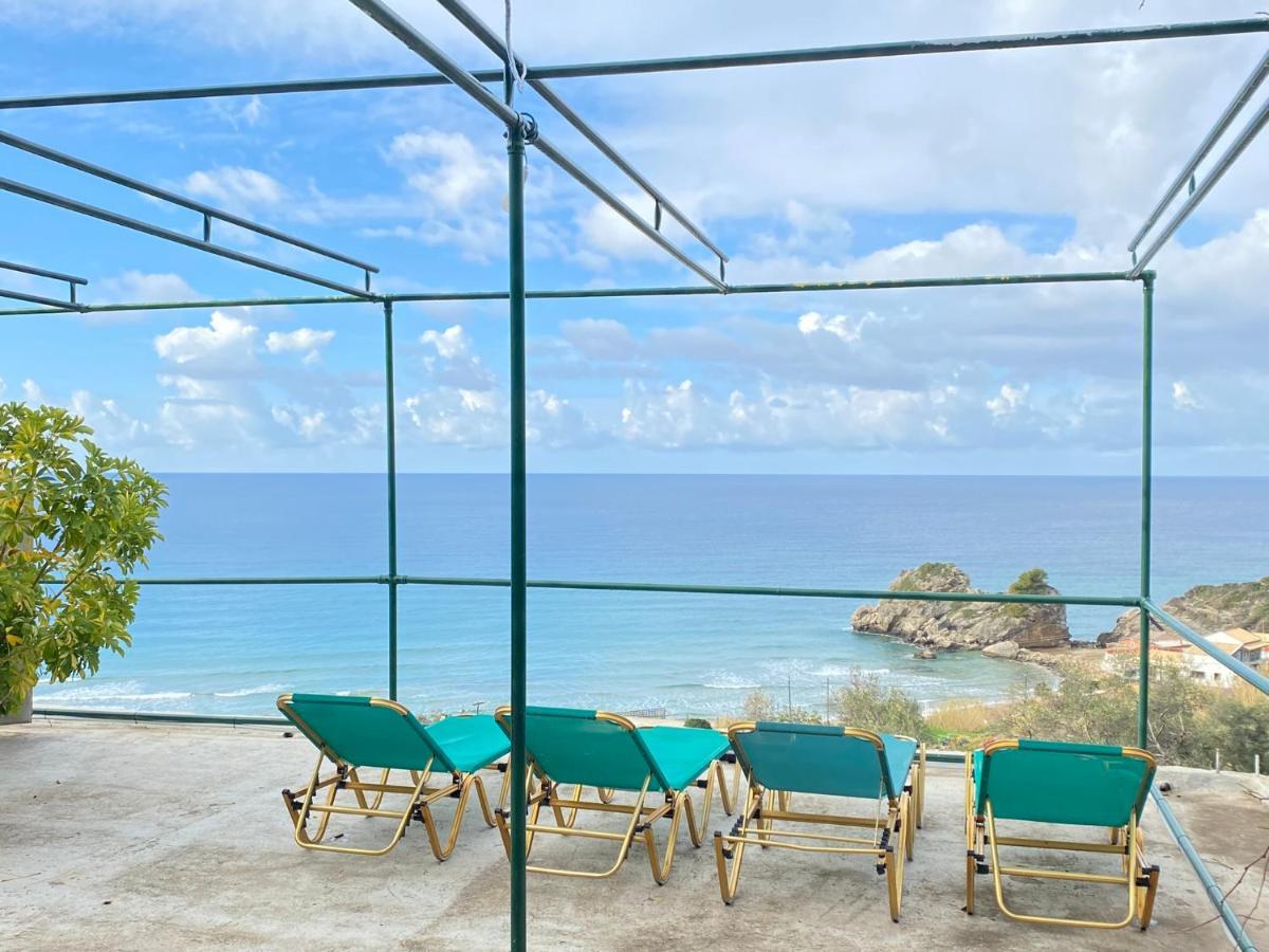 Papadatos Apts With Amazing View - 5Mins From The Beach Kontogialos ภายนอก รูปภาพ