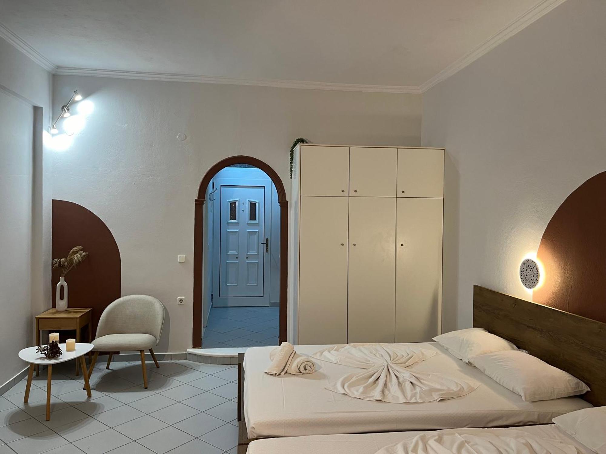 Papadatos Apts With Amazing View - 5Mins From The Beach Kontogialos ภายนอก รูปภาพ