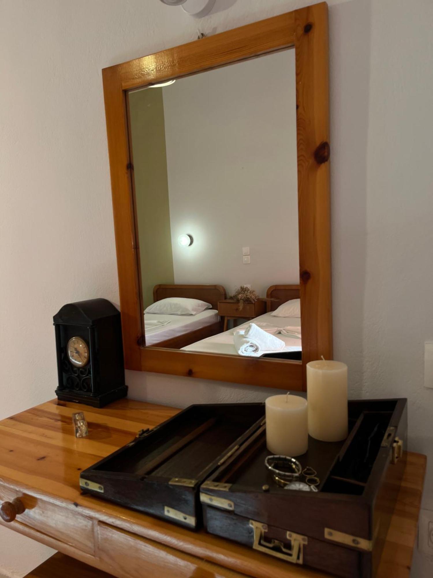 Papadatos Apts With Amazing View - 5Mins From The Beach Kontogialos ภายนอก รูปภาพ