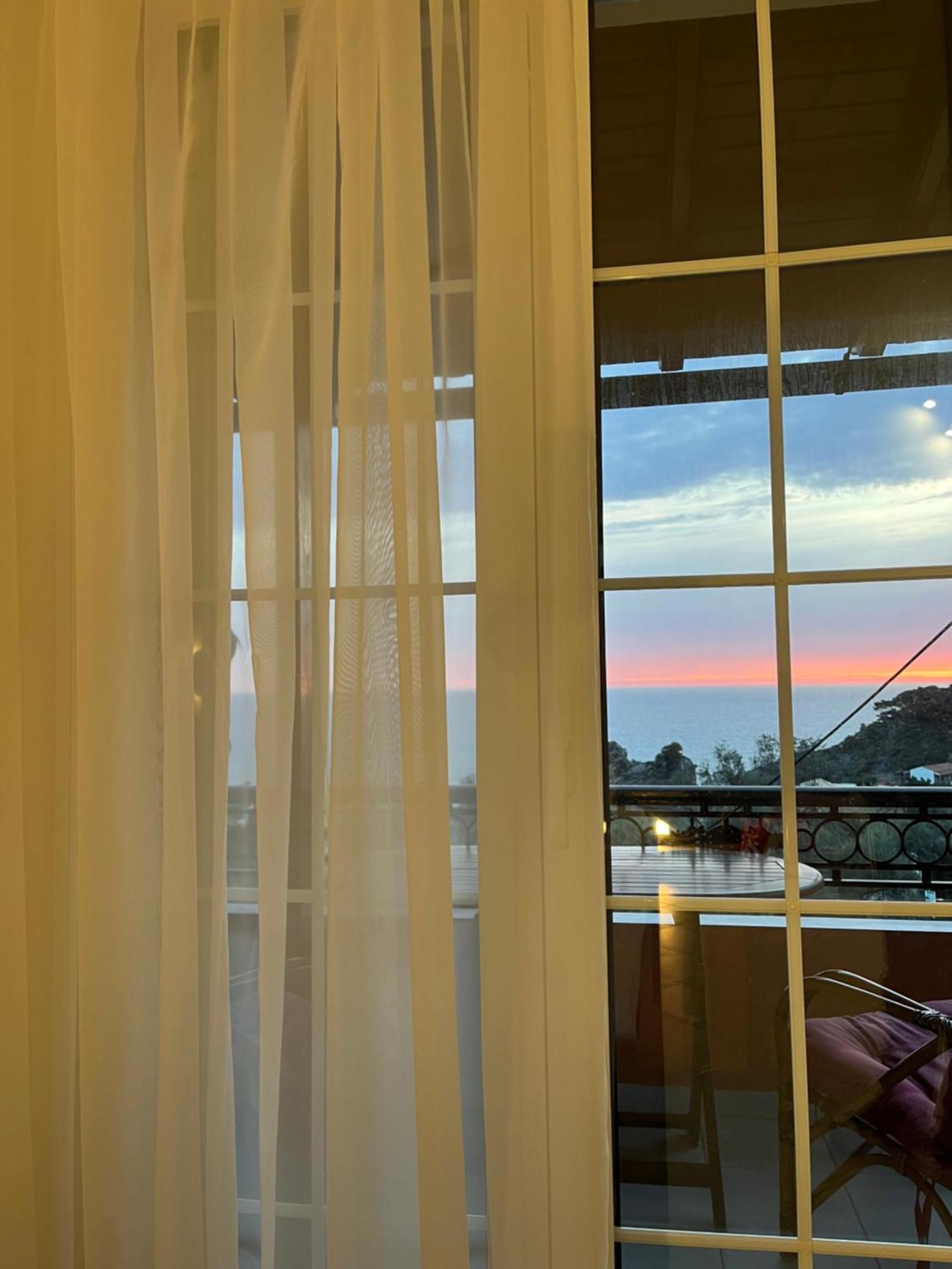 Papadatos Apts With Amazing View - 5Mins From The Beach Kontogialos ภายนอก รูปภาพ